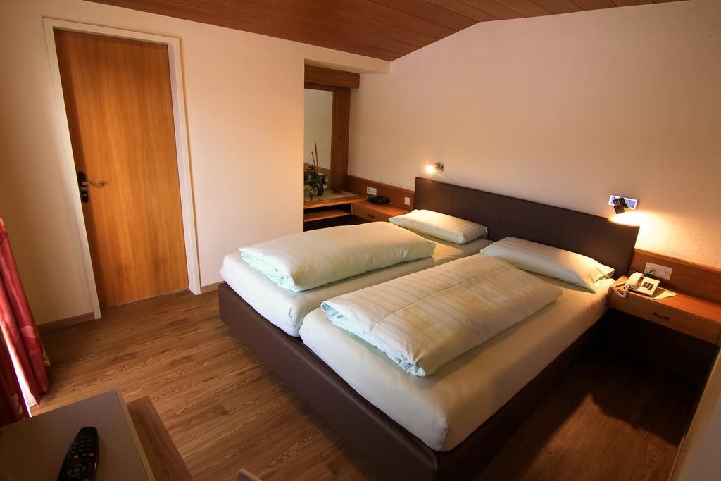 Hotel Cristallago Seefeld in Tirol Kamer foto