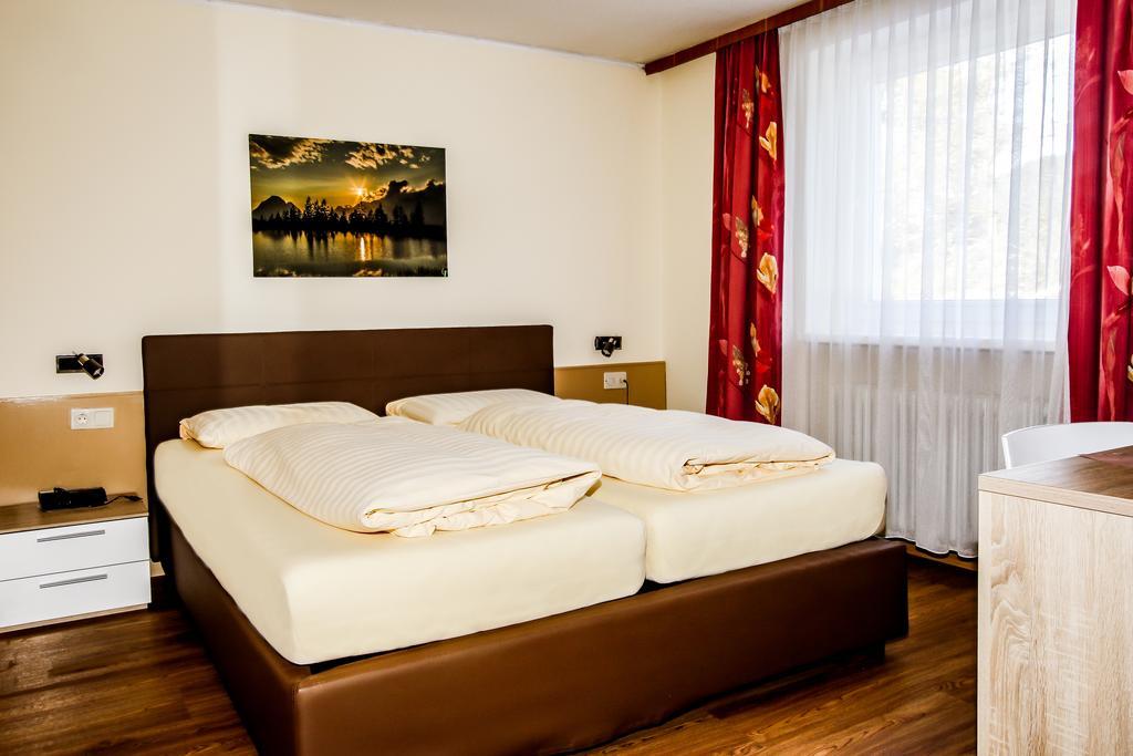 Hotel Cristallago Seefeld in Tirol Kamer foto