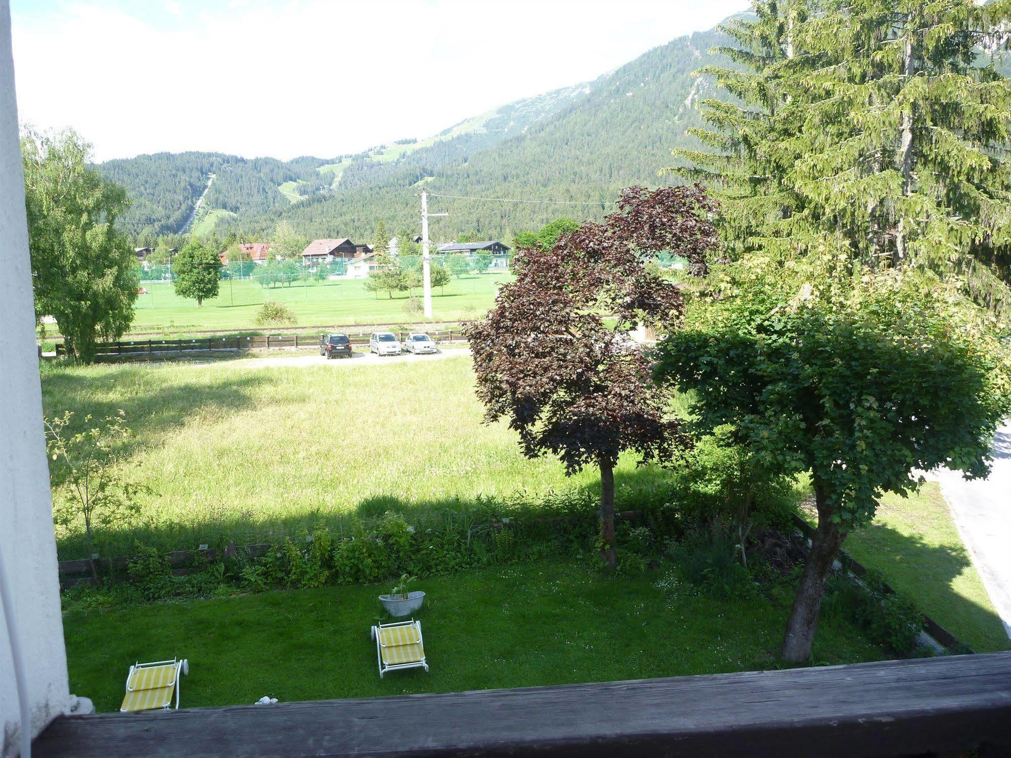 Hotel Cristallago Seefeld in Tirol Buitenkant foto